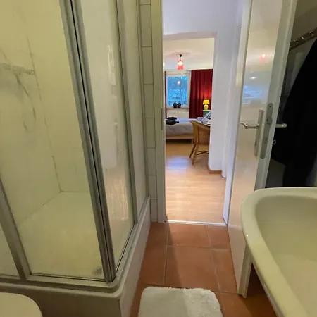 לינה וארוחת בוקר Schweigt Mir Von Rom Stuer